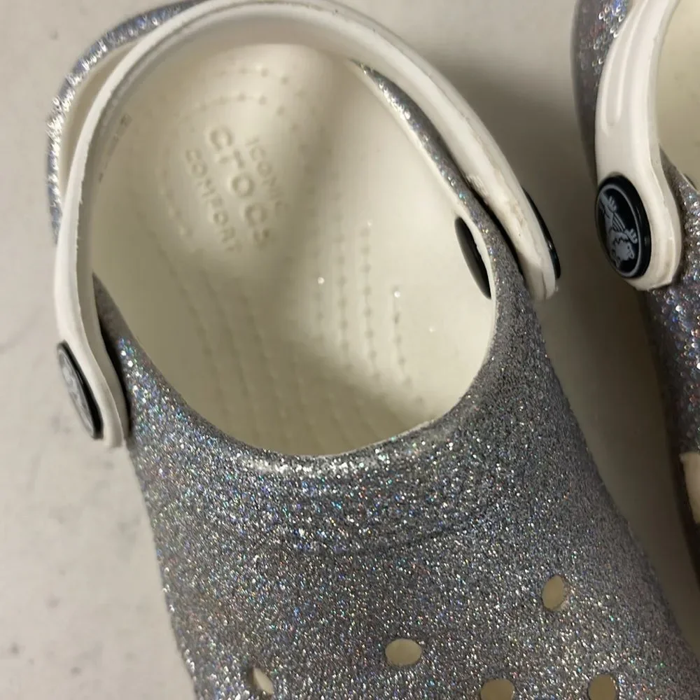 Crocs Classic Glitter Clog Little Gil’s Size 9 Silver